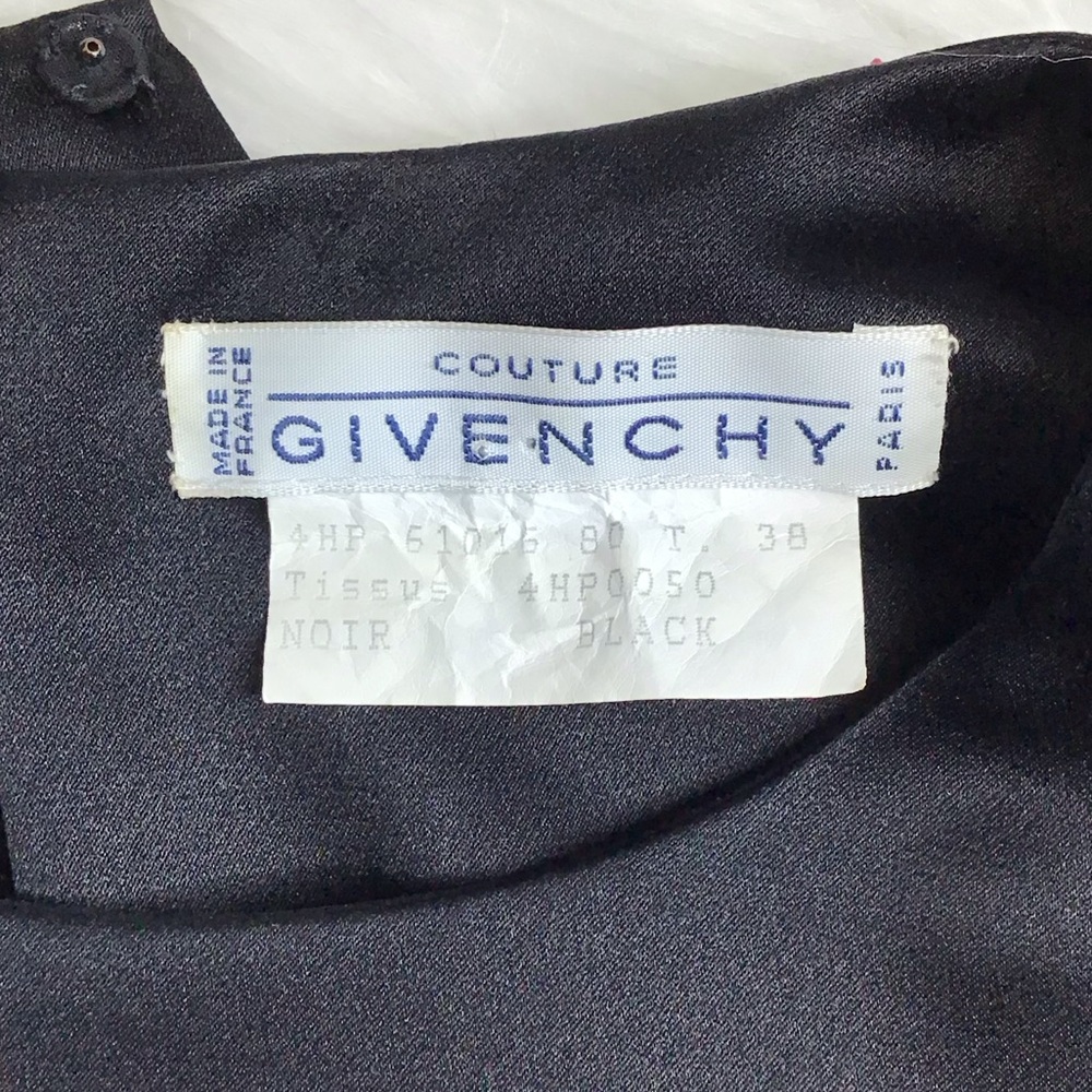 Givenchy - Picture 5 of 6